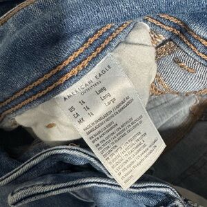 Women’s American eagle jeans
